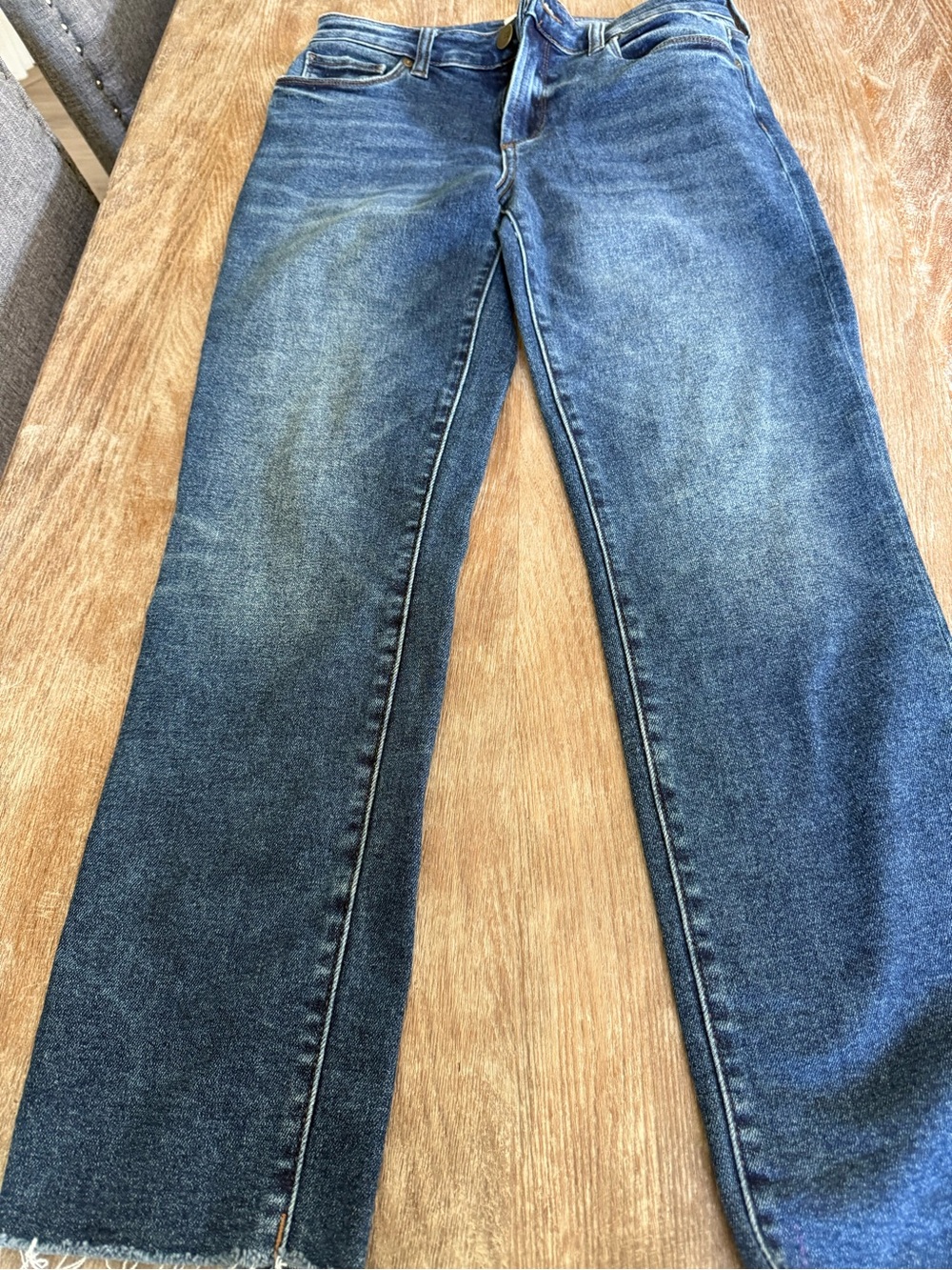 Evereve Mid Rise Straight Crop Jeans - Blue - Picture 2 of 3